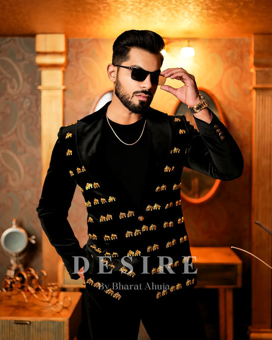 Regal Black Velvet Elephant Embroidery Blazer